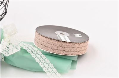 Лента кружевная дизайн «3 Цветка» (2,5см х 35 ярд) Светло-коричневый 00270