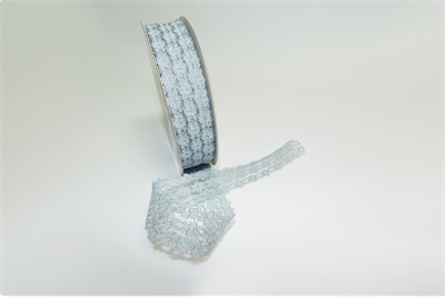 Лента кружевная дизайн «3 Цветка» (2,5см х 35 ярд) Серебристый 00269