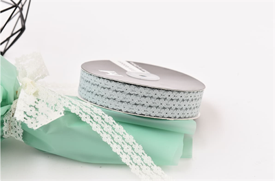 Лента кружевная дизайн «3 Цветка» (2,5см х 35 ярд) Серый 00259